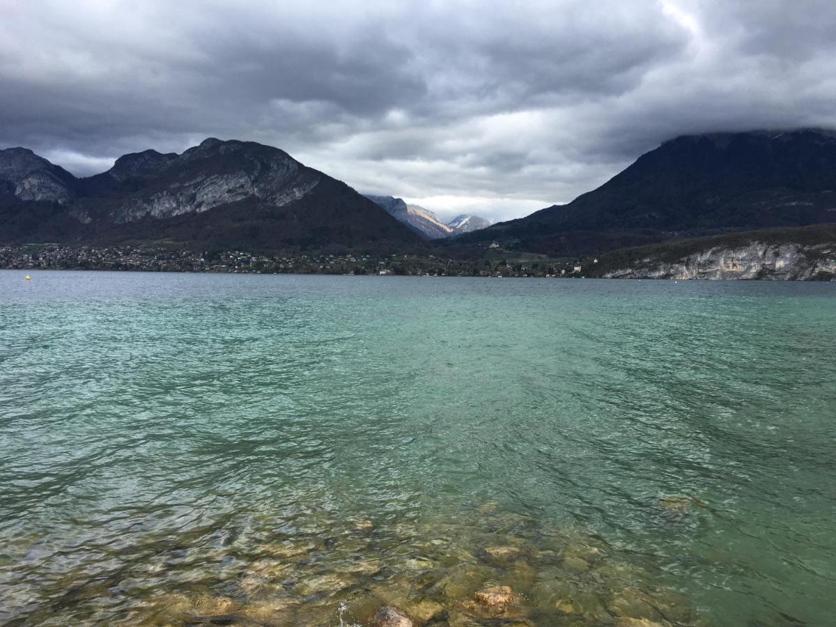 Chambre Atypique 2 Pers 200M Du Lac Сен-Жорйо Екстер'єр фото