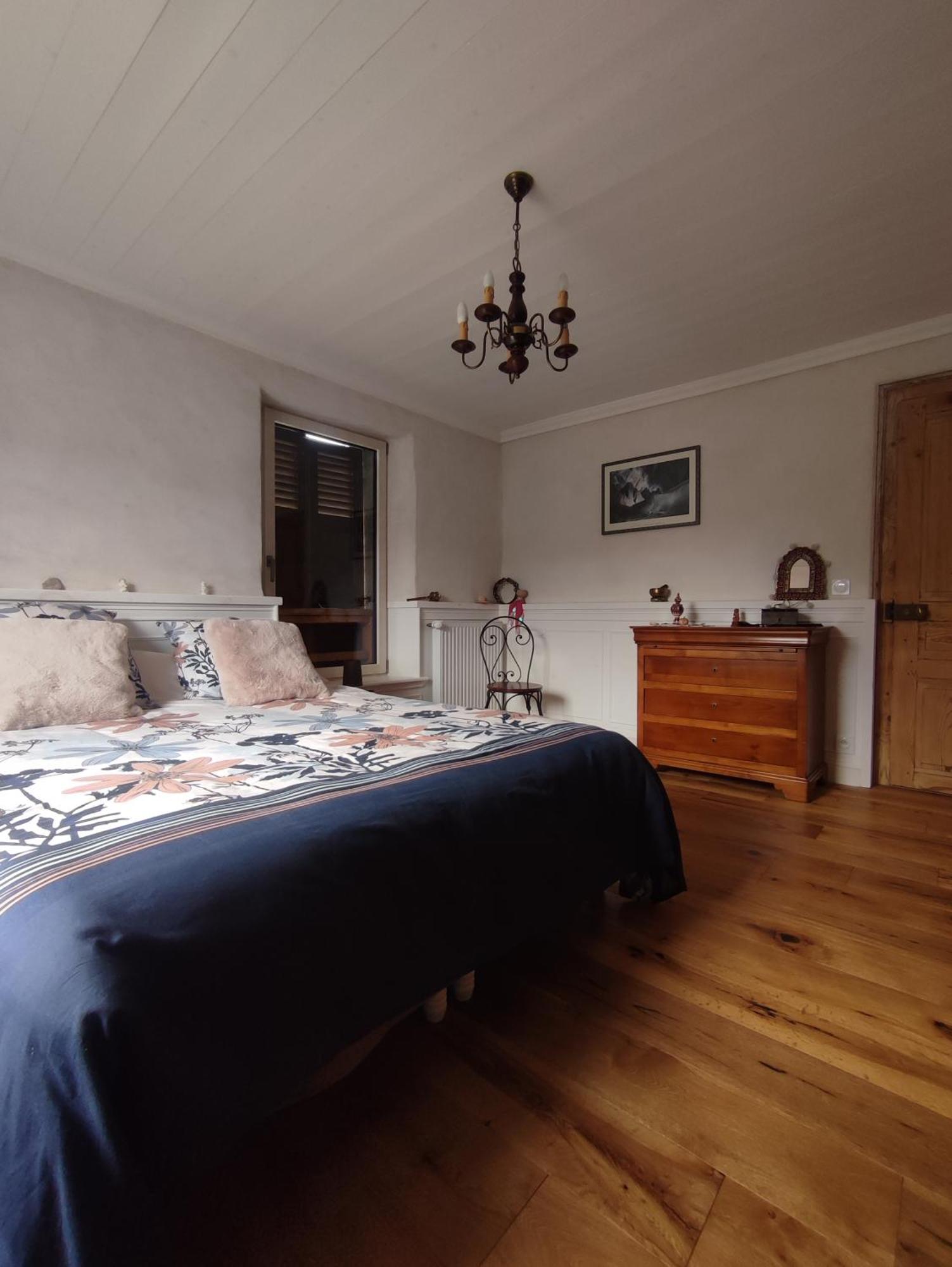 Chambre Atypique 2 Pers 200M Du Lac Сен-Жорйо Номер фото