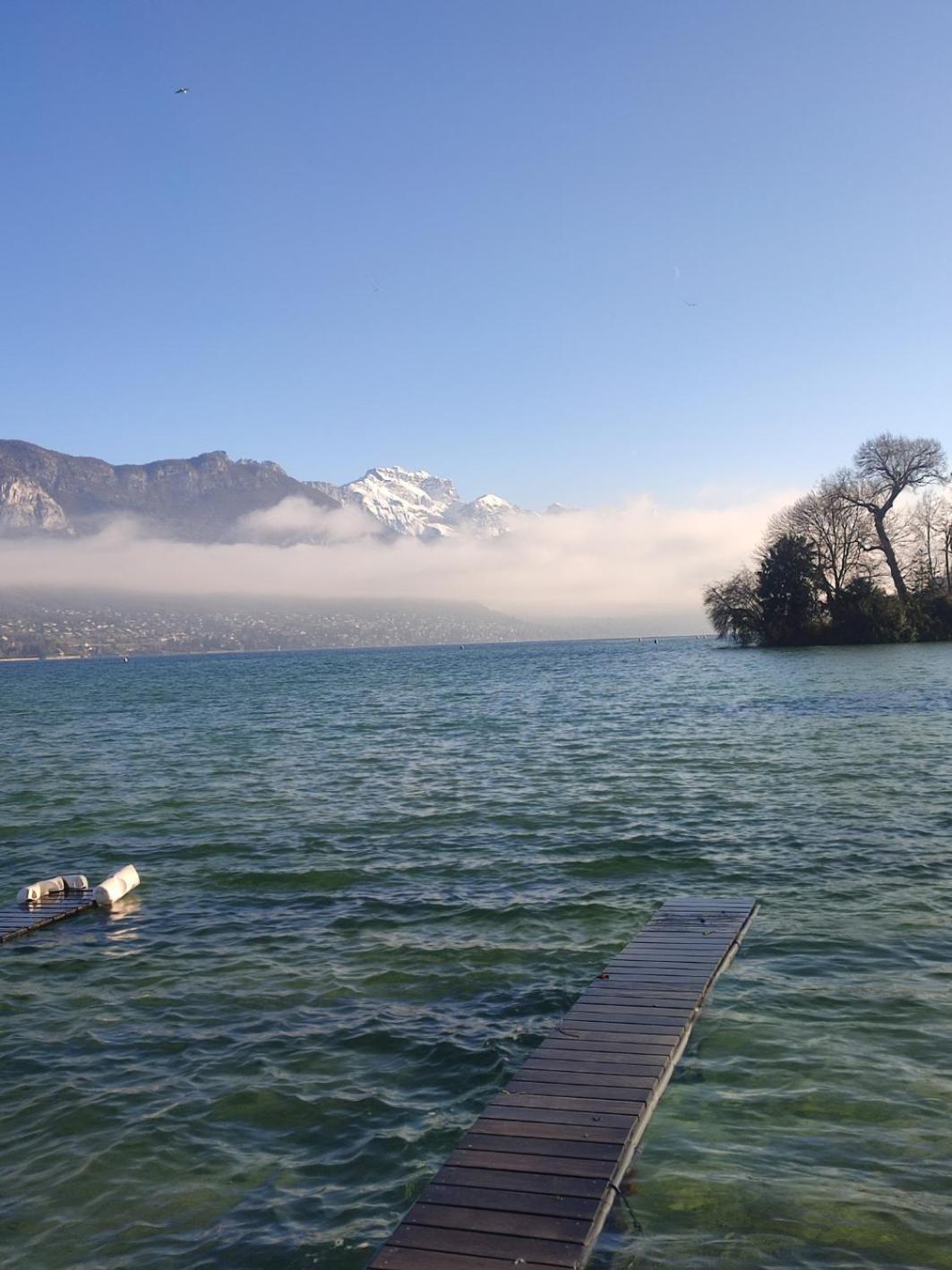 Chambre Atypique 2 Pers 200M Du Lac Сен-Жорйо Екстер'єр фото